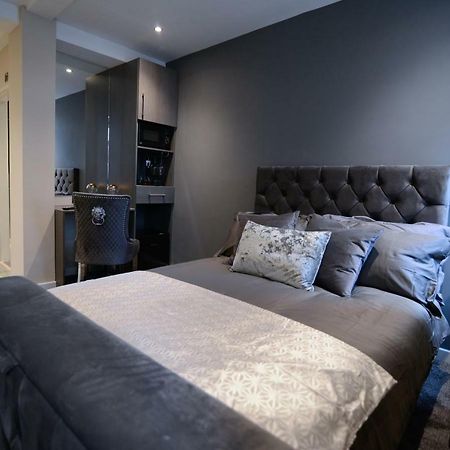 Ladywell House Suites - Chinatown - Self Check-In Бирмингем Экстерьер фото
